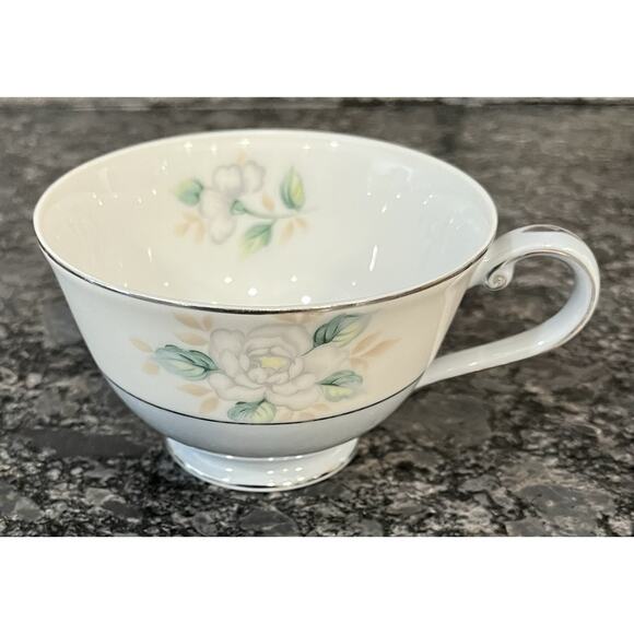 6 Vintage Sheraton Teacups ONLY Harmony House Fine China Sears #3250 - Picture 3 of 6